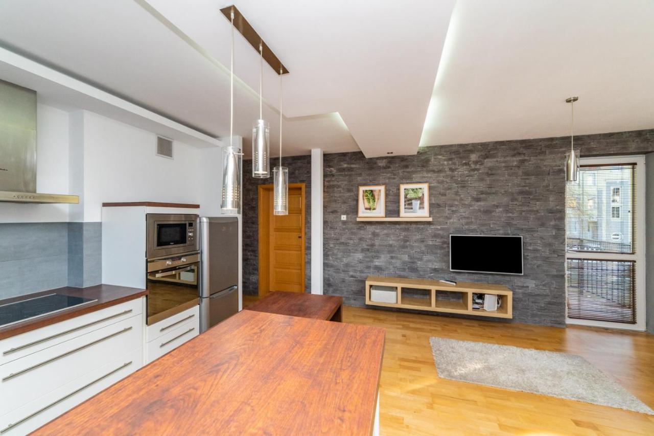 Grey By Oneapartments Гданск Екстериор снимка