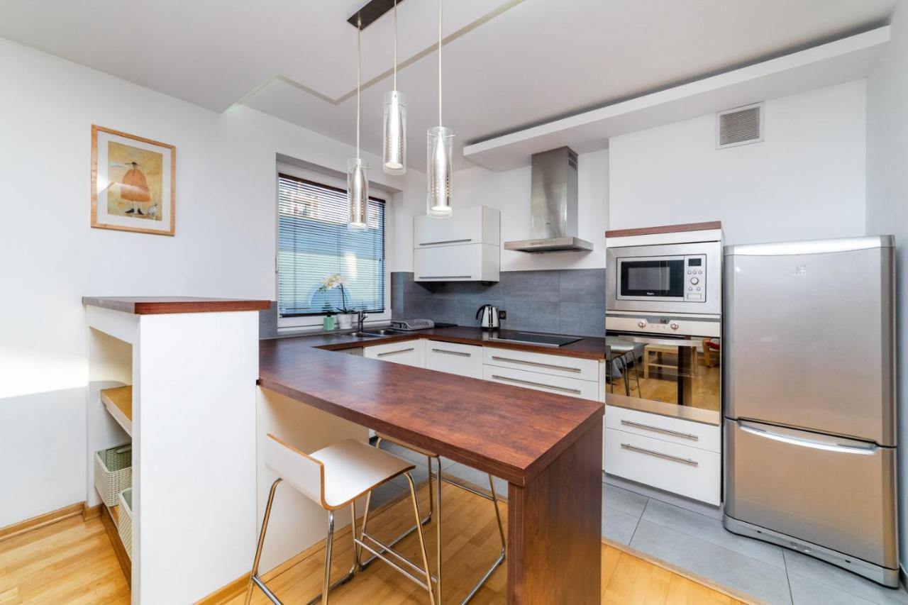 Grey By Oneapartments Гданск Екстериор снимка